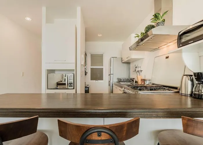 ☆Blue Nest- Beachfront Apartment By Casa Paraiso☆