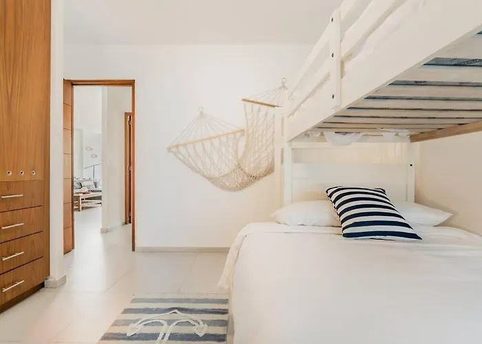 ☆Blue Nest- Beachfront Apartment By Casa Paraiso☆